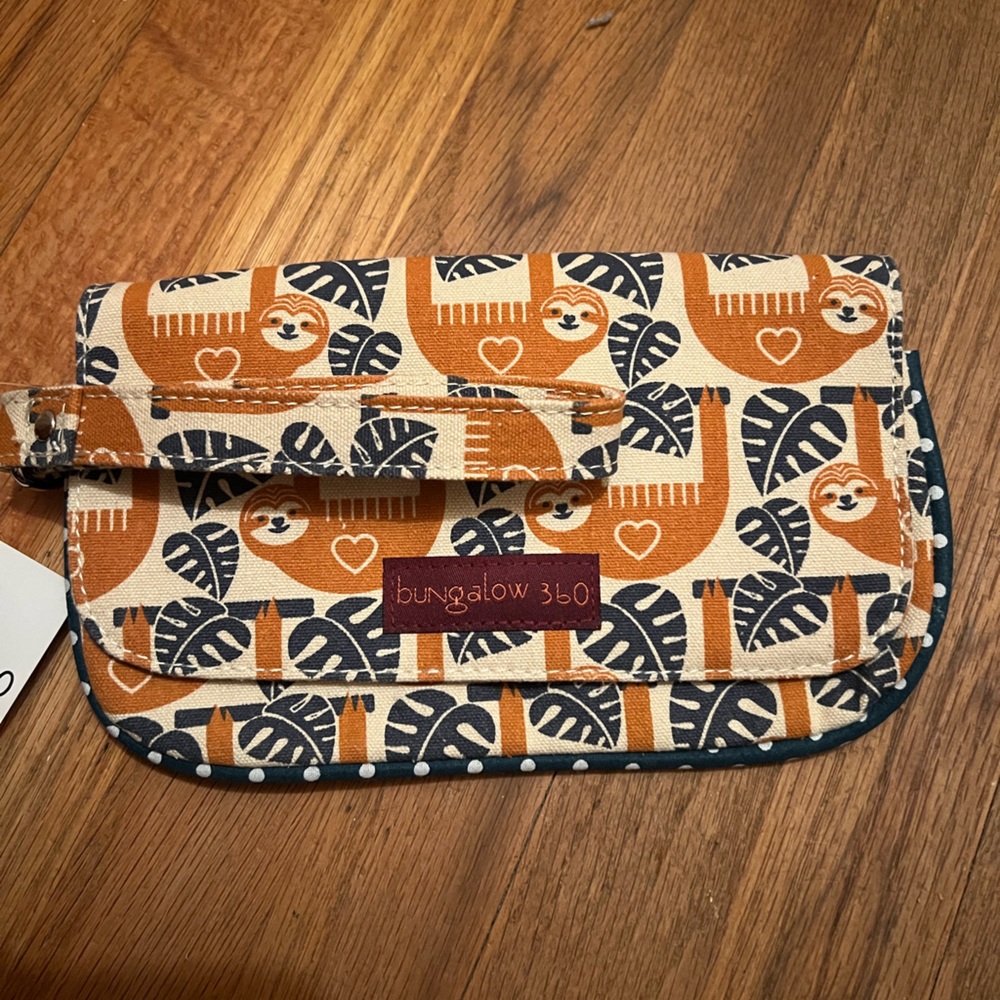 Zipper Clutch